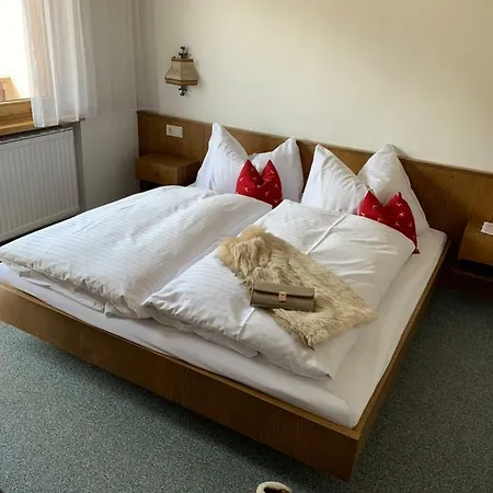 Vendégház Adlers Gastehaus Pettneu am Arlberg