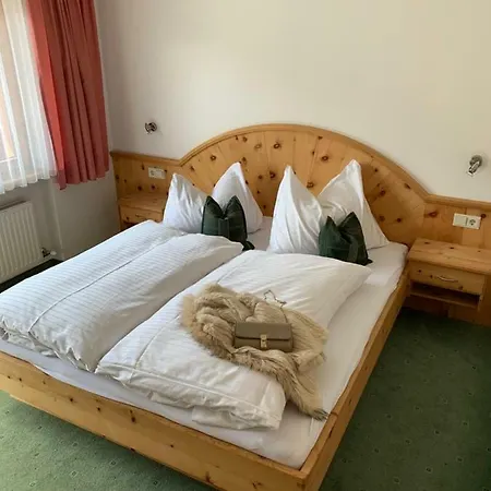 Adlers Gastehaus Vendégház *