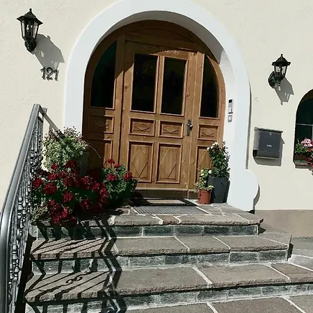 Adlers Gastehaus Vendégház *