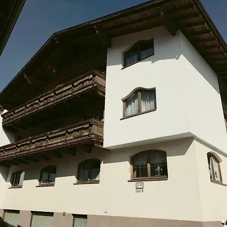 Adlers Gastehaus * Pettneu am Arlberg